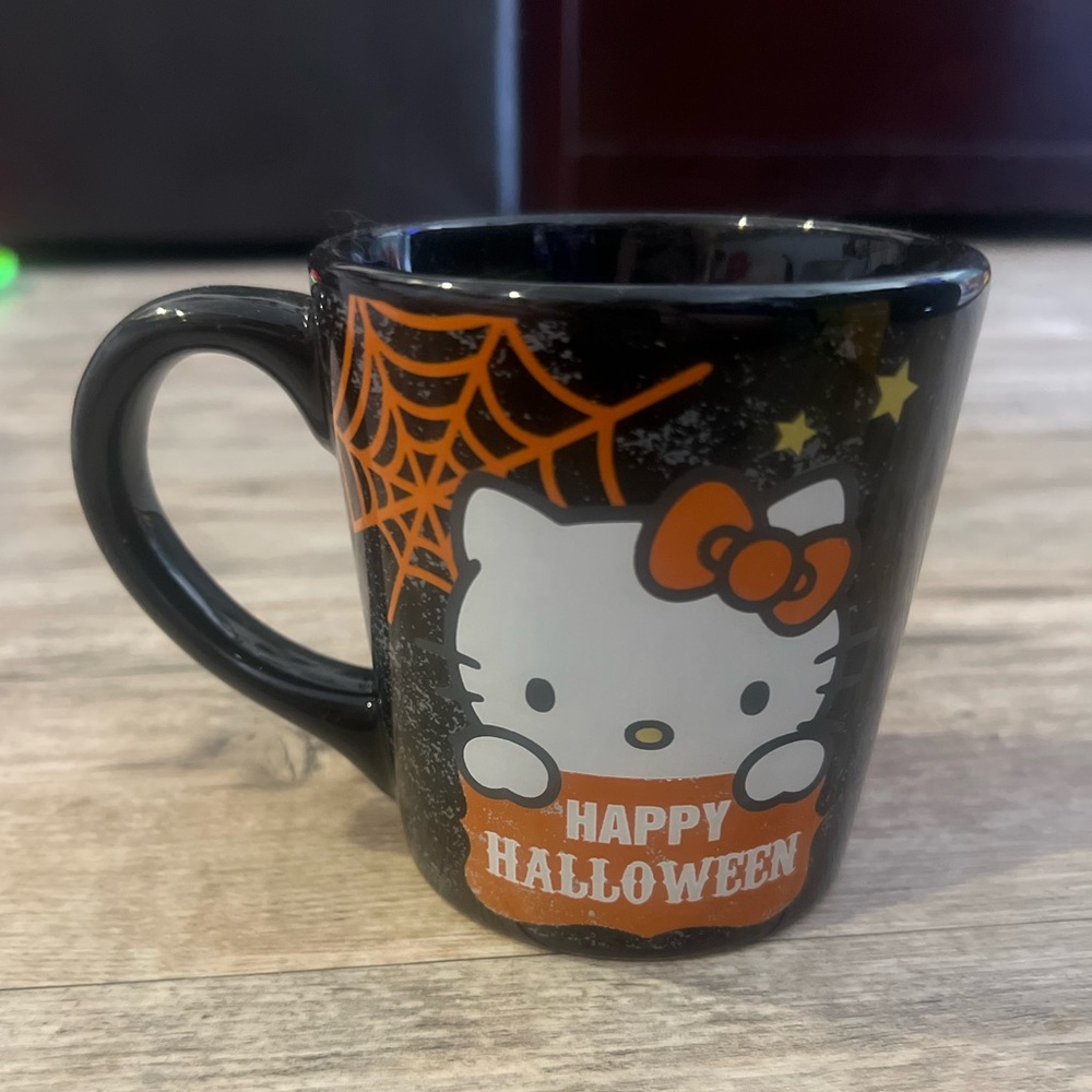 Hello Kitty Halloween mug